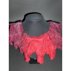 Naszyjnik filcowany ręcznie czerwony