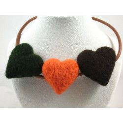 Naszyjnik z sercami filcowanymi ręcznie
