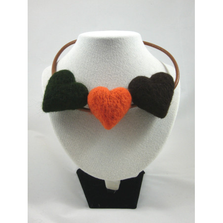 Naszyjnik z sercami filcowanymi ręcznie