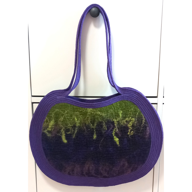 Torebka uszyta ze sznurka i ręcznie wykonanego filcu wełnianego - handmade